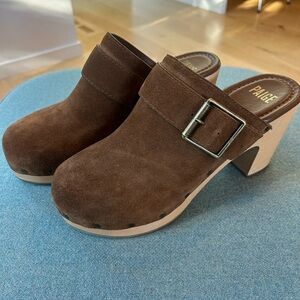 PAIGE Rosie studied Suede slip on Clogs